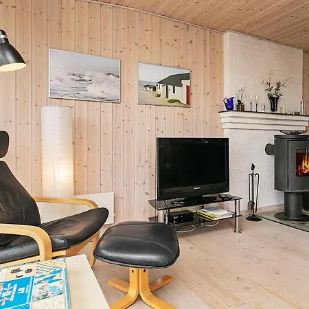 Cozy Coastal Retreat In Vorupor-by Traum Casa de Férias