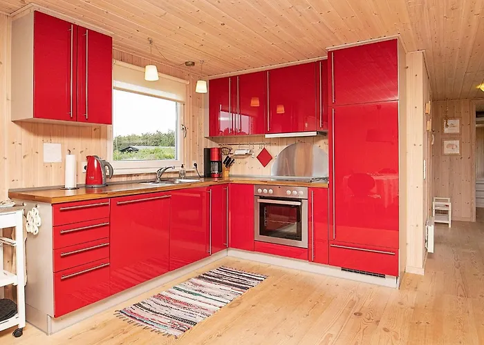 Cozy Coastal Retreat In Vorupor-by Traum
