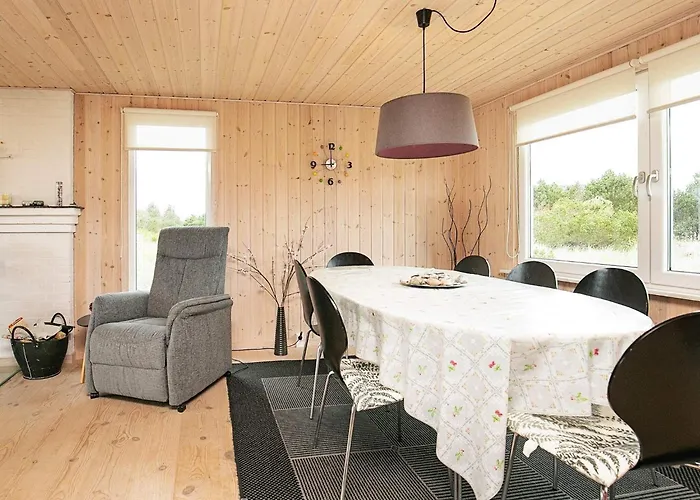 Tatil Evi Cozy Coastal Retreat In Vorupor-by Traum