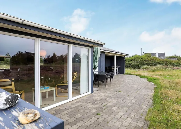 Cozy Coastal Retreat In Vorupor-by Traum *